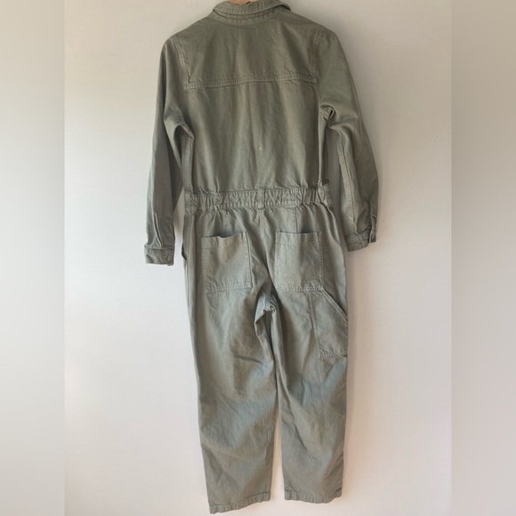 🚨MOVING SALE🚨 Old Navy Long Sleeve Cropped Denim Utility Jumpsuit - Picture 5 of 5